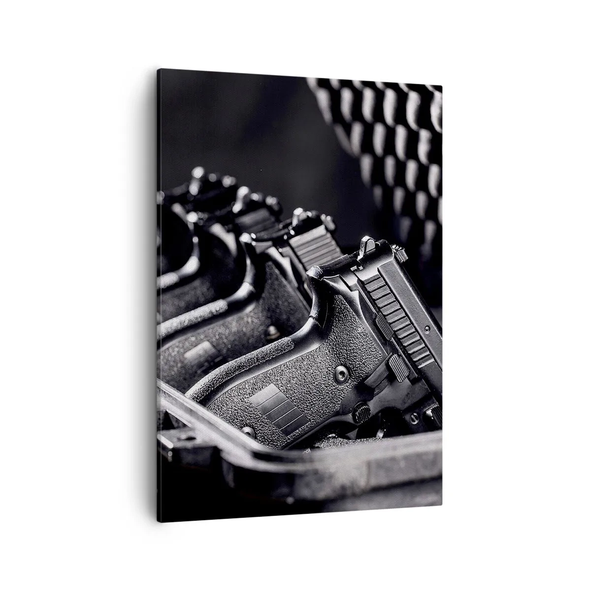 Impression sur toile - Image sur toile - Une image en noir et blanc d'une pile d'armes dans une valise. - 50x70cm - Sport masculin - Décoration murale moderne pour le salon et la chambre ARTTOR