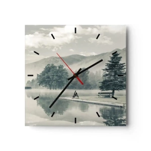Horloge murale - Pendule murale - Un lac pittoresque avec un banc et du brouillard en arrière-plan - 30x30cm - Le lac dort encore - Décoration murale moderne pour le salon et la chambre ARTTOR
