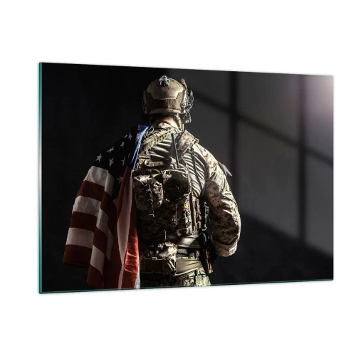 Impression sur verre - Image sur verre - Un soldat avec un drapeau américain sur un fond sombre - 120x80cm - C'est exactement pour ça - Décoration murale moderne pour le salon et la chambre ARTTOR