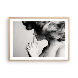 Affiche dans un chêne clair - Poster - A l'écoute d'elle-même - 70x50 cm