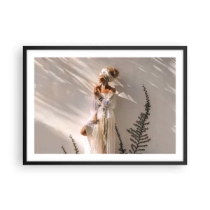 Affiche dans un cadre noir - Poster - Une femme au style bohème illuminée par les rayons du soleil - 70x50cm - Le soleil et la fille - Décoration murale moderne pour le salon et la chambre ARTTOR