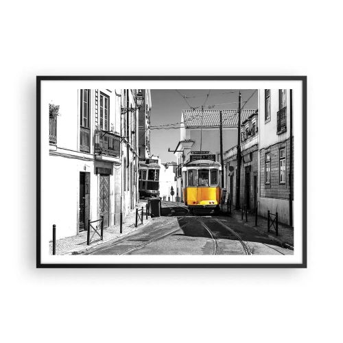 Affiche dans un cadre noir - Poster - Un tramway jaune dans les rues de Lisbonne dans un décor monochrome - 100x70cm - L'âme de Lisbonne - Décoration murale moderne pour le salon et la chambre ARTTOR