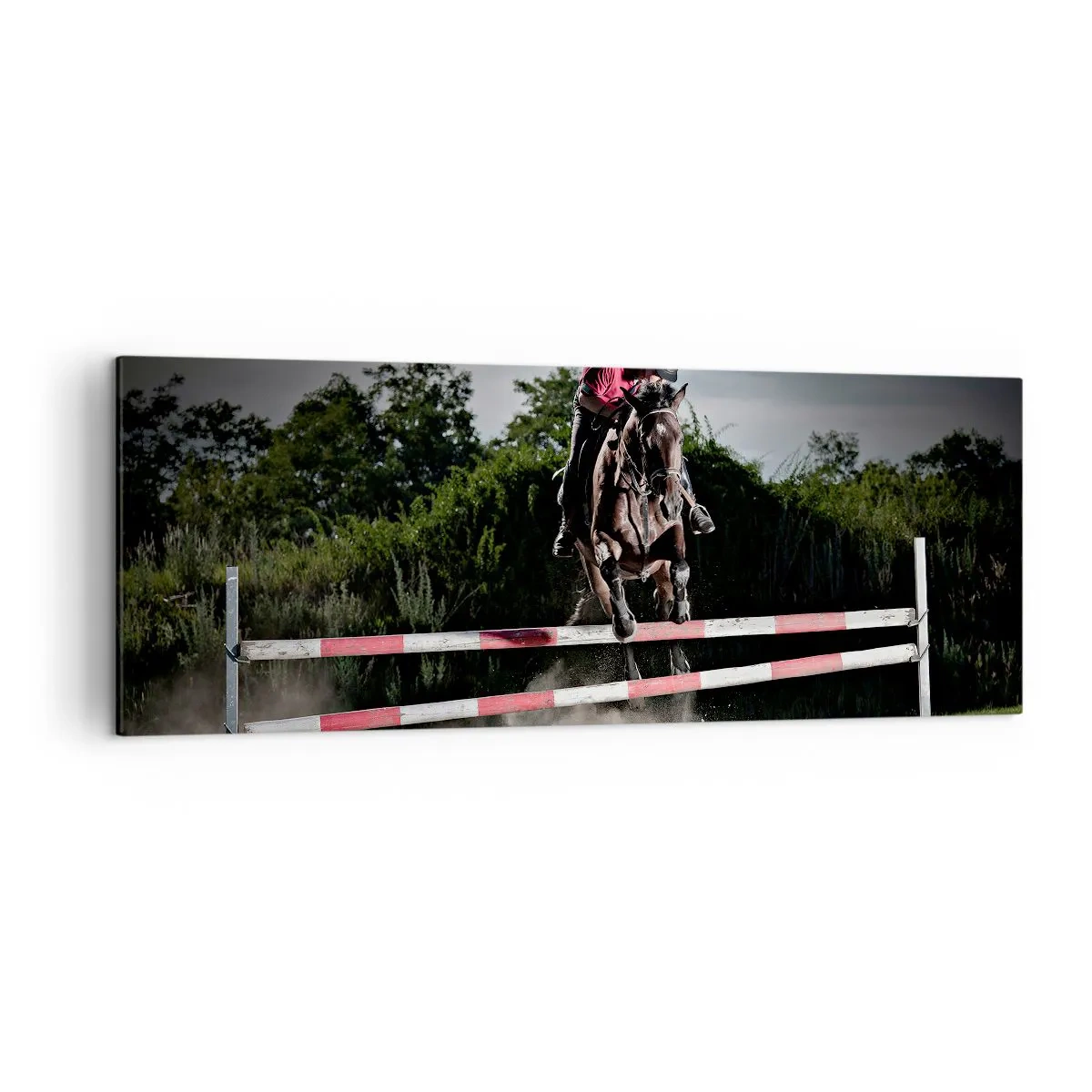 Impression sur toile - Image sur toile - Un cavalier sur un cheval sautant par-dessus un obstacle sur une piste de course - 140x50cm - Ensemble pour la victoire - Décoration murale moderne pour le salon et la chambre ARTTOR