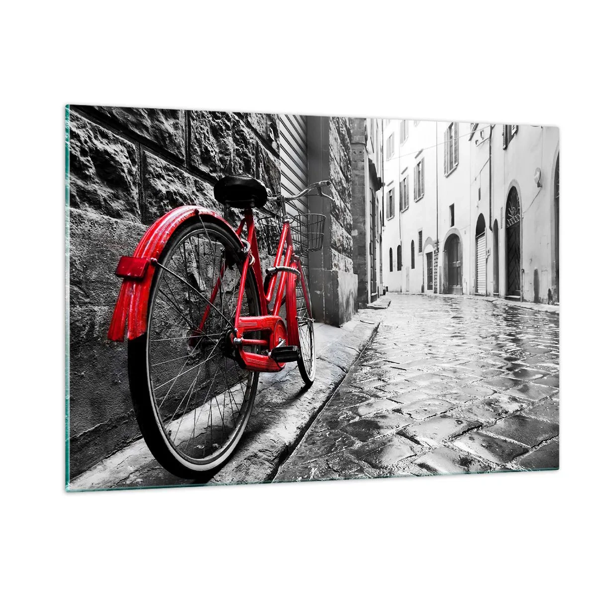 Impression sur verre - Image sur verre - Un vélo rouge sur une rue pavée avec un fond monochrome. - 120x80cm - La vraie beauté ne vieillit pas - Décoration murale moderne pour le salon et la chambre ARTTOR