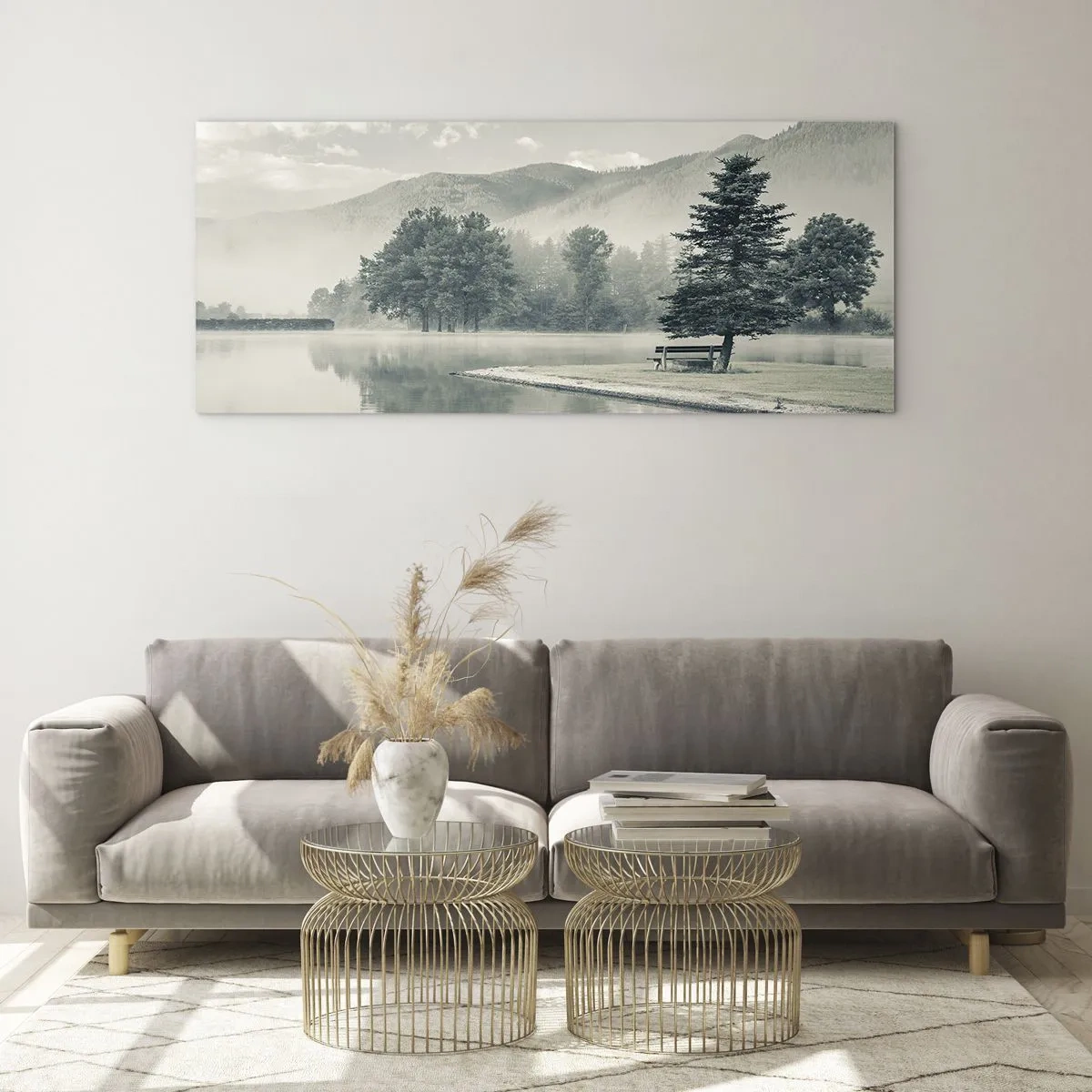 Impression sur verre - Image sur verre - Un lac pittoresque avec un banc et du brouillard en arrière-plan - 160x50cm - Le lac dort encore - Décoration murale moderne pour le salon et la chambre ARTTOR