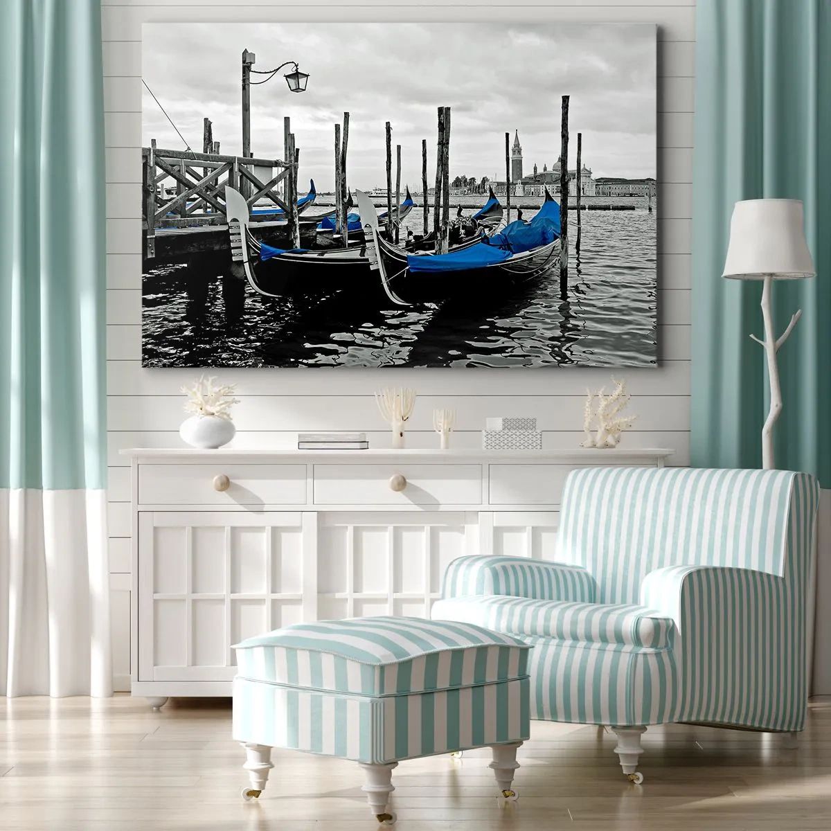 Impression sur toile - Image sur toile - Gondoles à Venise avec des couvertures bleues - 70x50cm - Venise pensive - Décoration murale moderne pour le salon et la chambre ARTTOR