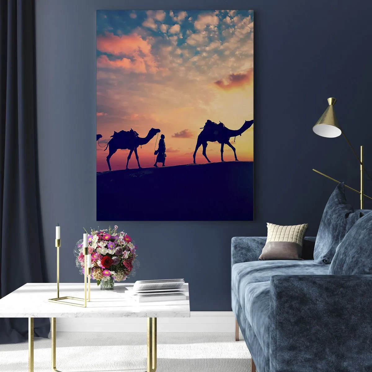 Impression sur verre - Image sur verre - Une caravane de chameaux errant dans le désert au coucher du soleil - 80x120cm - L'esprit mystérieux de l'Orient - Décoration murale moderne pour le salon et la chambre ARTTOR