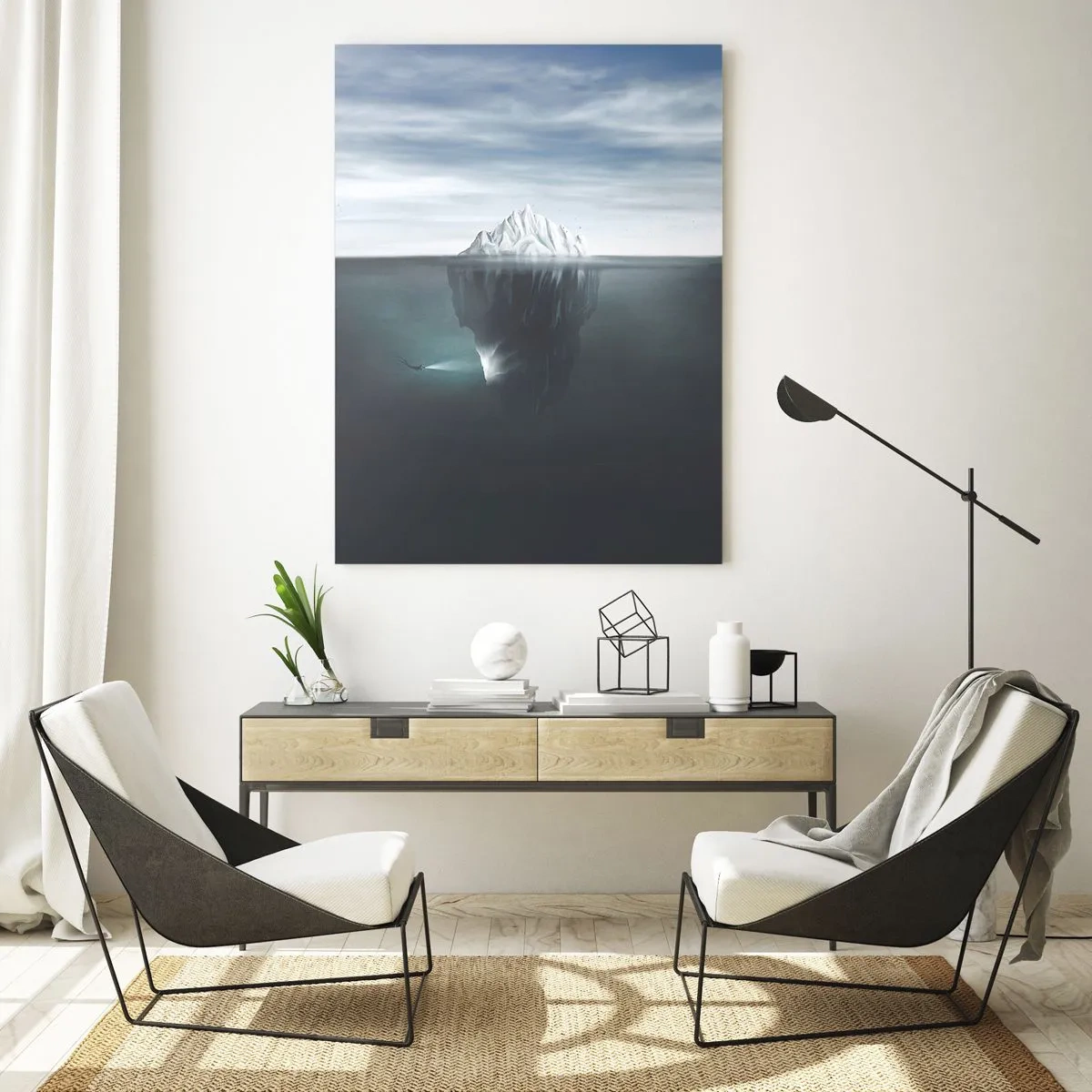 Impression sur verre - Image sur verre - Un iceberg dans l'eau avec un plongeur et un projecteur sous la surface. - 70x100cm - Mystère sous-marin - Décoration murale moderne pour le salon et la chambre ARTTOR