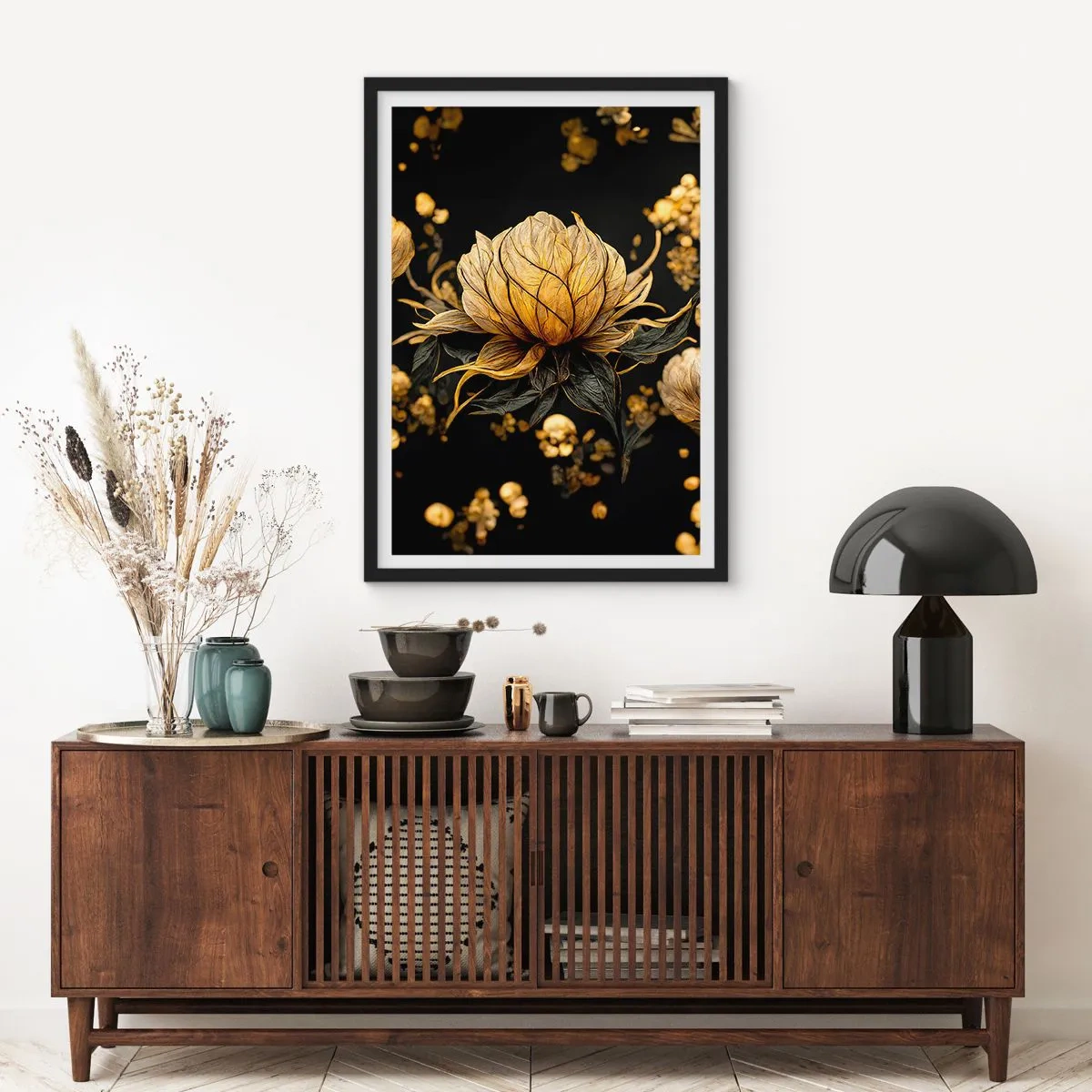 Affiche dans un cadre noir - Poster - Une fleur dorée sur fond noir dans une composition élégante - 50x70cm - Fragilité subtile - Décoration murale moderne pour le salon et la chambre ARTTOR
