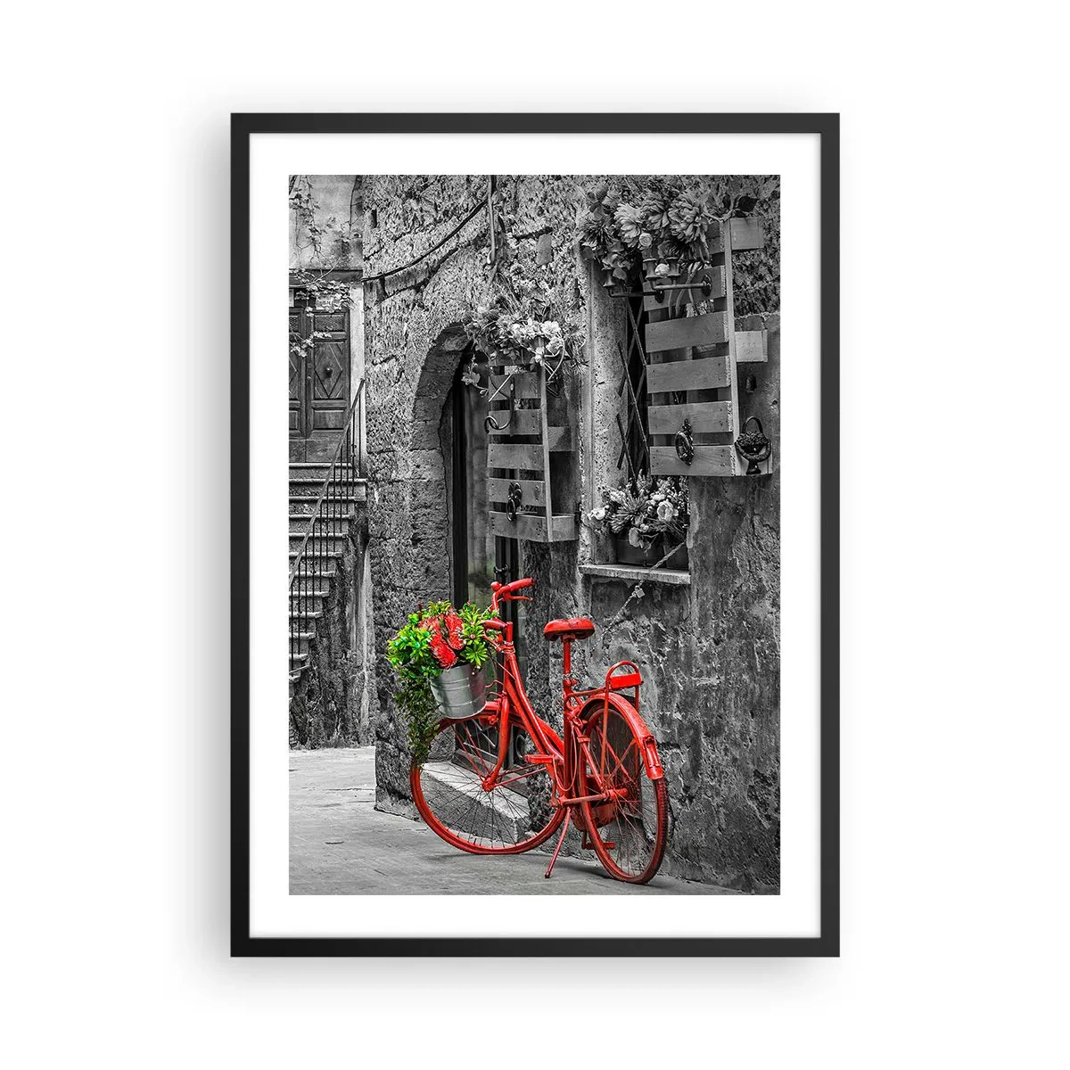 Affiche dans un cadre noir - Poster - Un vélo rouge avec des fleurs dans une rue étroite - 50x70cm - Ruelle toscane - Décoration murale moderne pour le salon et la chambre ARTTOR