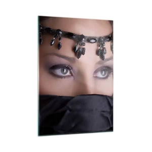 Impression sur verre - Image sur verre - Le visage d'une femme avec un diadème orné et un regard intense - 50x70cm - Tentation de mystère oriental - Décoration murale moderne pour le salon et la chambre ARTTOR
