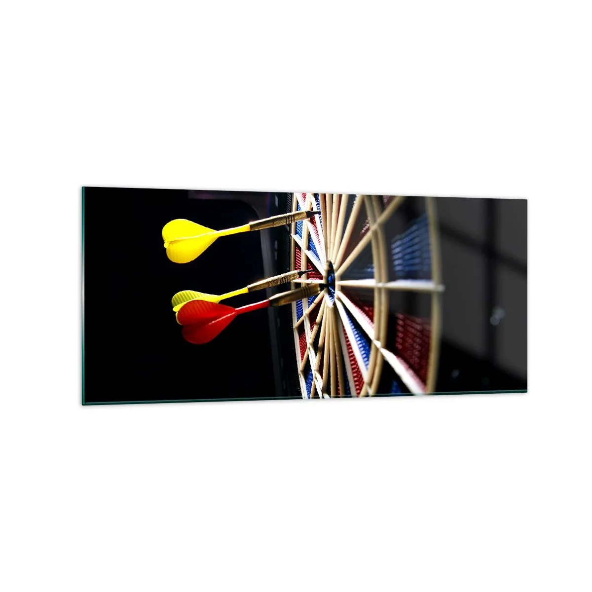 Impression sur verre - Image sur verre - Un jeu de fléchettes avec des fléchettes frappées sur un fond noir - 120x50cm - Droit au but - Décoration murale moderne pour le salon et la chambre ARTTOR