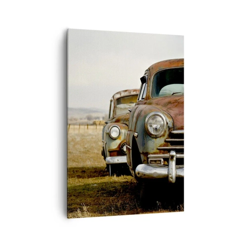 Impression sur toile - Image sur toile - Deux vieilles voitures sur un chemin de terre à côté d'une clôture en bois - 70x100cm - Repos bien mérité - Décoration murale moderne pour le salon et la chambre ARTTOR