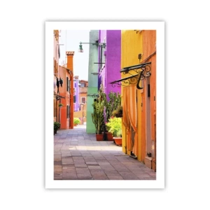 Affiche - Poster - Une rue colorée avec des plantes et des façades de bâtiments vibrantes - 50x70cm - Allée arc-en-ciel - Décoration murale moderne pour le salon et la chambre ARTTOR