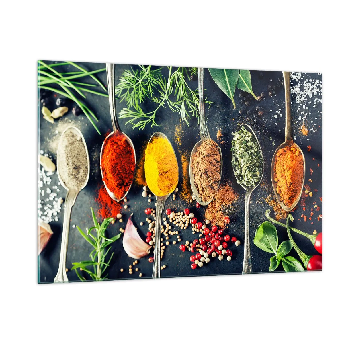 Impression sur verre - Image sur verre - Épices colorées dans des cuillères entourées d'herbes fraîches et de légumes - 120x80cm - Magie culinaire - Décoration murale moderne pour le salon et la chambre ARTTOR