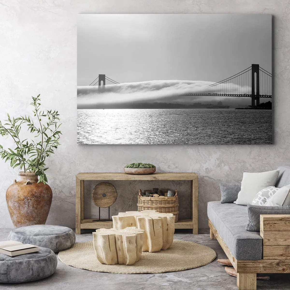 Impression sur toile - Image sur toile - Un pont sur l'eau enveloppé de brouillard dans une photo en noir et blanc - 120x80cm - Naviguez à travers les Portes des Étoiles - Décoration murale moderne pour le salon et la chambre ARTTOR
