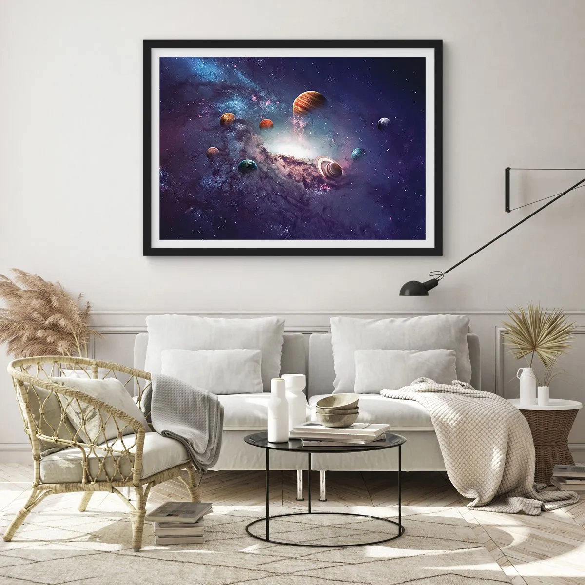 Affiche dans un cadre noir - Poster - Planètes dans une galaxie avec une nébuleuse en arrière-plan - 70x50cm - Système de danse solaire - Décoration murale moderne pour le salon et la chambre ARTTOR