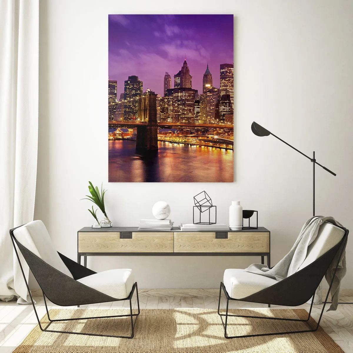 Impression sur verre - Image sur verre - Panorama de la ville avec le pont dans la lumière du soir contre le ciel violet - 80x120cm - Manhathann or violet - Décoration murale moderne pour le salon et la chambre ARTTOR