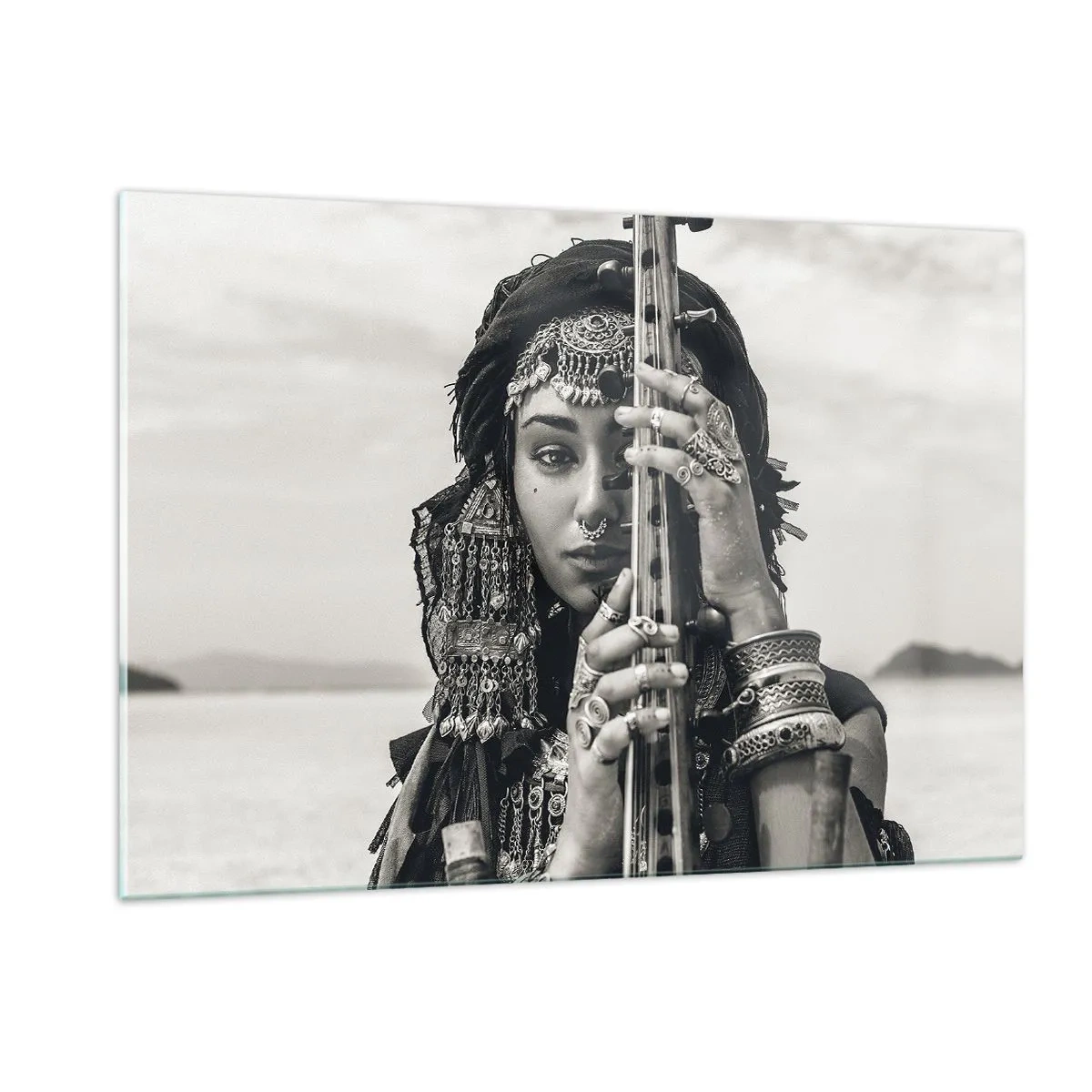 Impression sur verre - Image sur verre - Femme en bijoux orientaux avec un instrument - 120x80cm - Musique de l'Orient elle-même - Décoration murale moderne pour le salon et la chambre ARTTOR