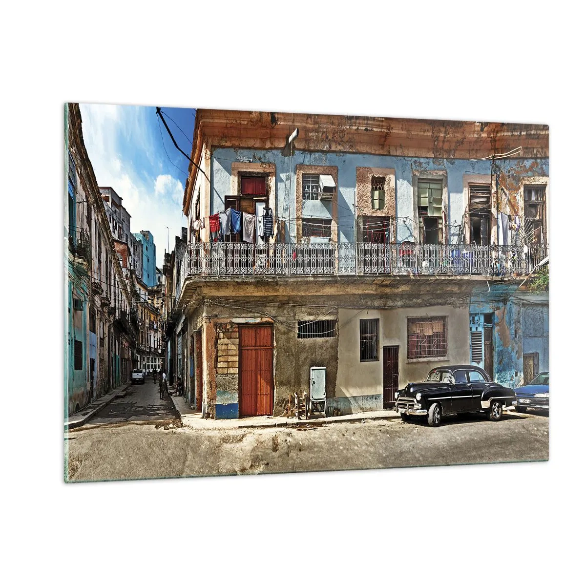 Impression sur verre - Image sur verre - Rue rétro avec des bâtiments classiques et une voiture - 120x80cm - Climat hawaïen - Décoration murale moderne pour le salon et la chambre ARTTOR