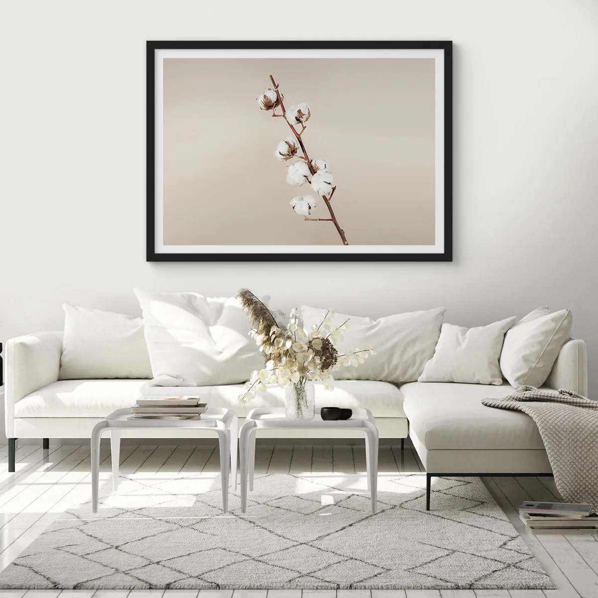 Affiche dans un cadre noir - Poster - Un brin de coton sur fond beige - 70x50cm - A la source de la douceur - Décoration murale moderne pour le salon et la chambre ARTTOR