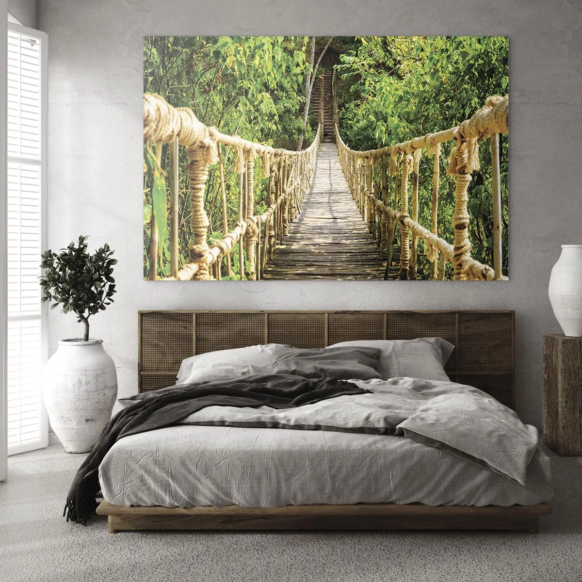 Impression sur verre - Image sur verre - Un pont de corde en bois entouré d'une végétation luxuriante - 100x70cm - Suspendu dans la nature - Décoration murale moderne pour le salon et la chambre ARTTOR