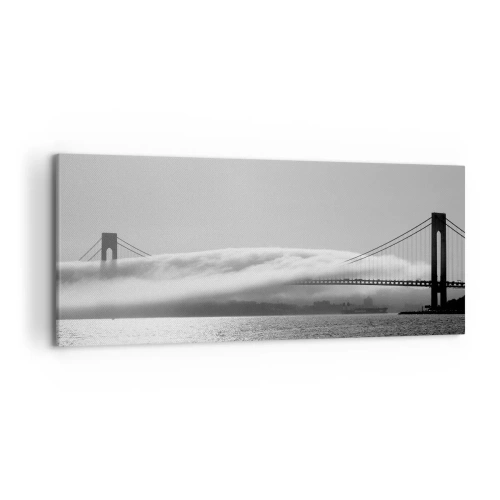 Impression sur toile - Image sur toile - Un pont sur l'eau enveloppé de brouillard dans une photo en noir et blanc - 120x50cm - Naviguez à travers les Portes des Étoiles - Décoration murale moderne pour le salon et la chambre ARTTOR