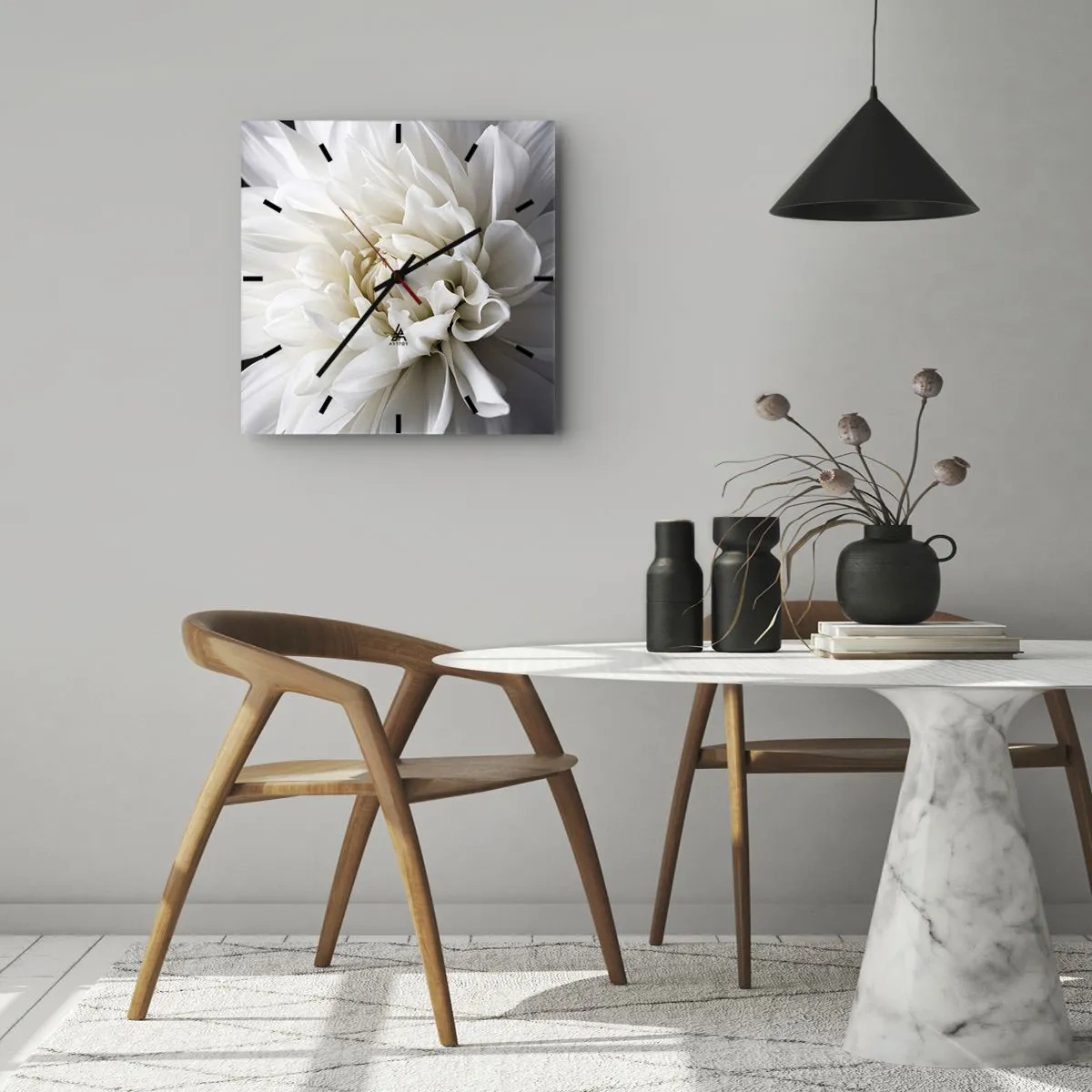 Horloge murale - Pendule murale - Une délicate fleur blanche sur fond noir dans une composition élégante - 30x30cm - Le matin de la jeune mariéé - Décoration murale moderne pour le salon et la chambre ARTTOR