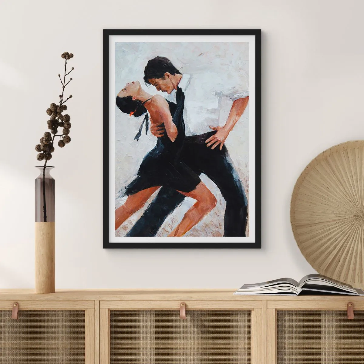 Affiche dans un cadre noir - Poster - Un couple dansant dans une pose dynamique - 50x70cm - Tango de mes rêves et pensées - Décoration murale moderne pour le salon et la chambre ARTTOR