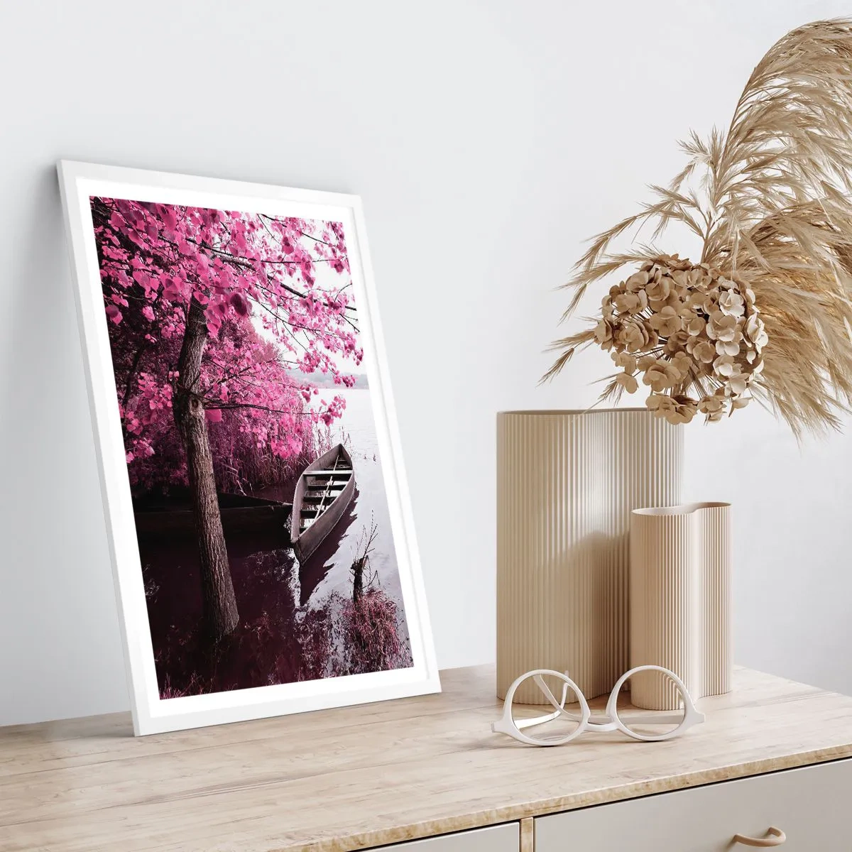 Affiche dans un cadre blanc - Poster - Dans un silence rose - 50x70 cm