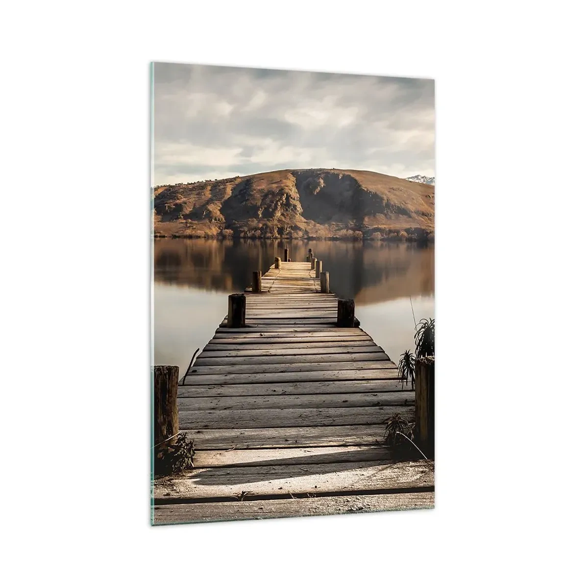 Impression sur verre - Image sur verre - Une jetée en bois sur un lac entouré de collines pittoresques - 70x100cm - Paysage silencieux - Décoration murale moderne pour le salon et la chambre ARTTOR