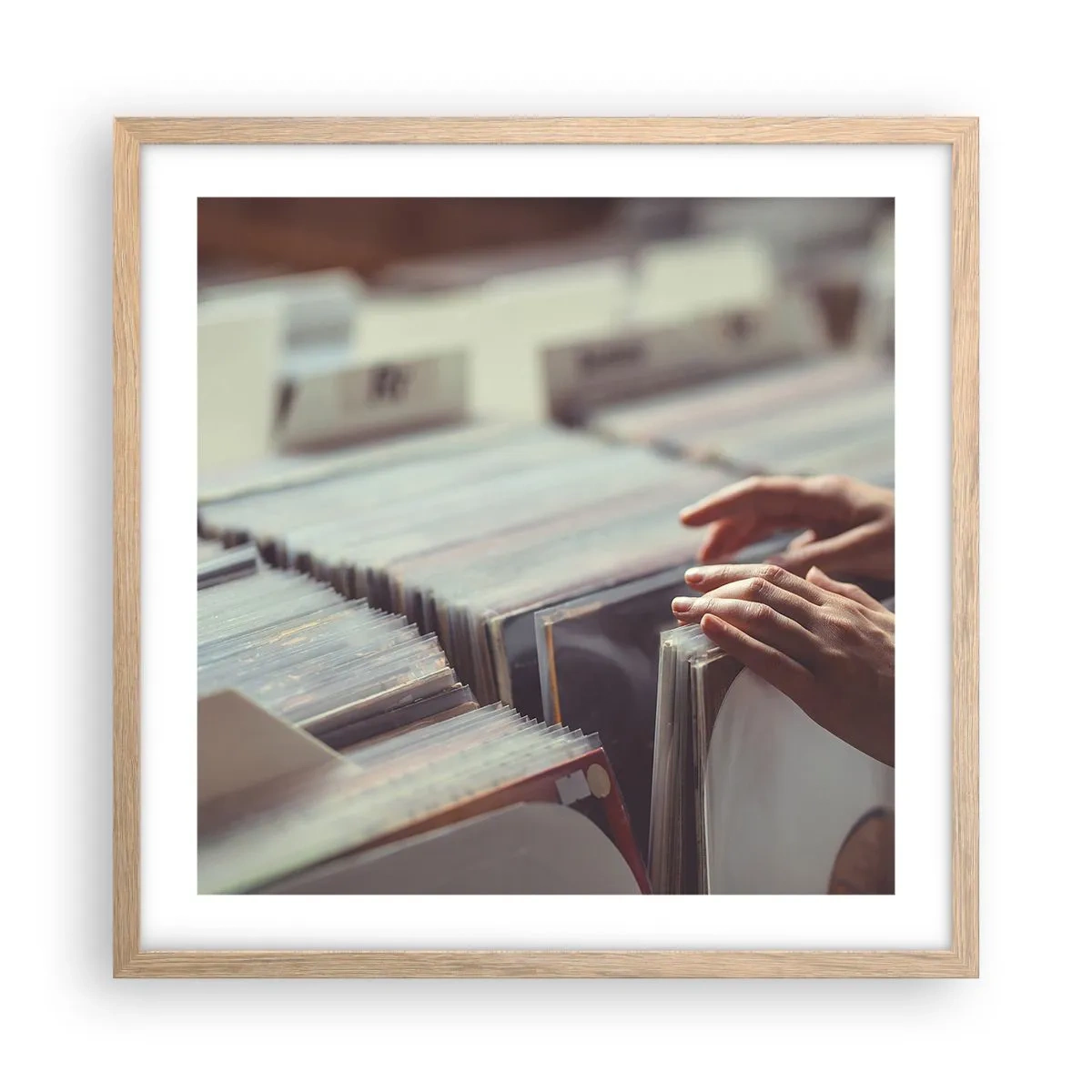 Affiche dans un chêne clair - Poster - A la recherche d'émotions - 50x50 cm