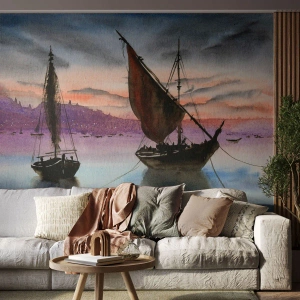 Papier Peint Photo Premium Sand - Voiliers pittoresques sur fond de soleil couchant - 100x70cm - Soirée au port - Décoration murale moderne pour le salon et la chambre ARTTOR