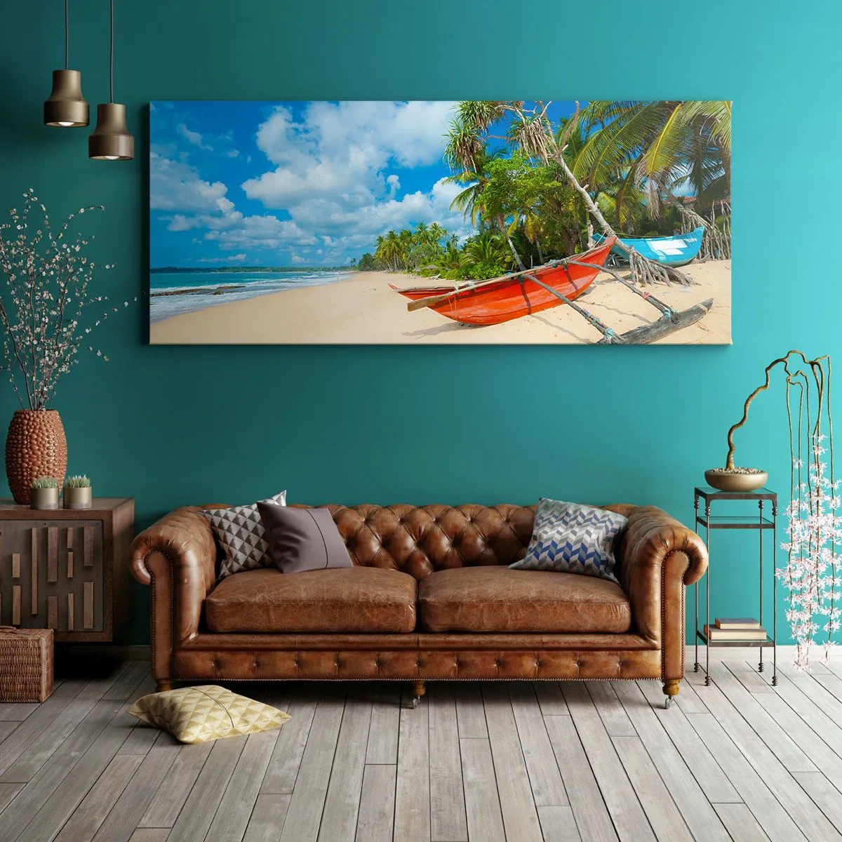 Impression sur toile - Image sur toile - Plage tropicale avec palmiers et bateaux colorés - 120x50cm - Le charme des tropiques - Décoration murale moderne pour le salon et la chambre ARTTOR