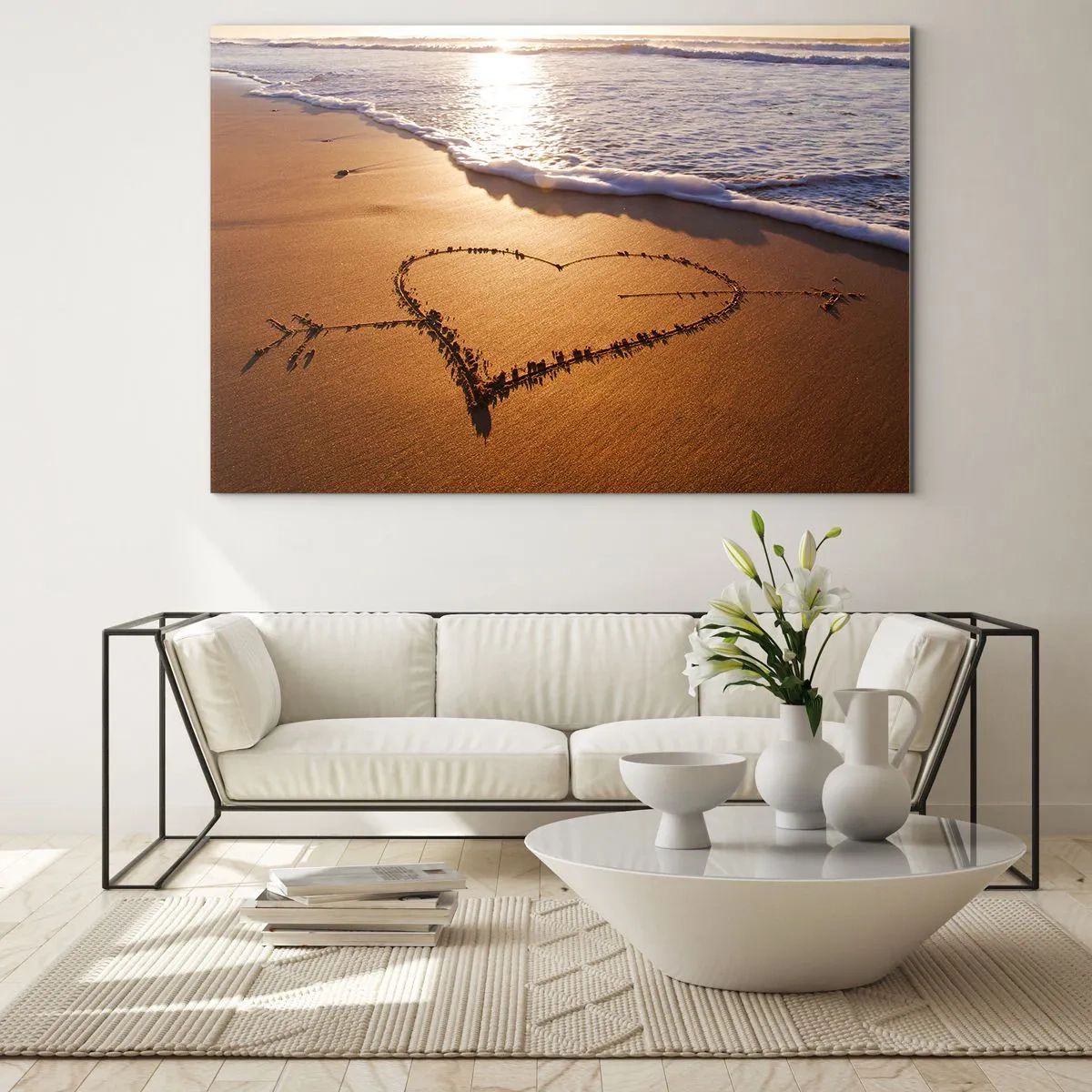Impression sur verre - Image sur verre - Un cœur dessiné dans le sable illuminé par les rayons du soleil - 70x50cm - Confession de vacances - Décoration murale moderne pour le salon et la chambre ARTTOR
