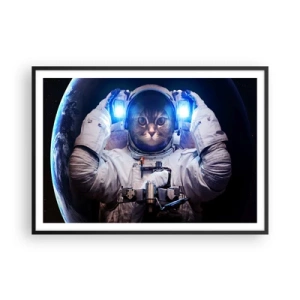 Affiche dans un cadre noir - Poster - Un chat dans une combinaison d'astronaute avec la Terre en arrière-plan et une lumière vive. - 100x70cm - Houston, vous avez un problème - Décoration murale moderne pour le salon et la chambre ARTTOR