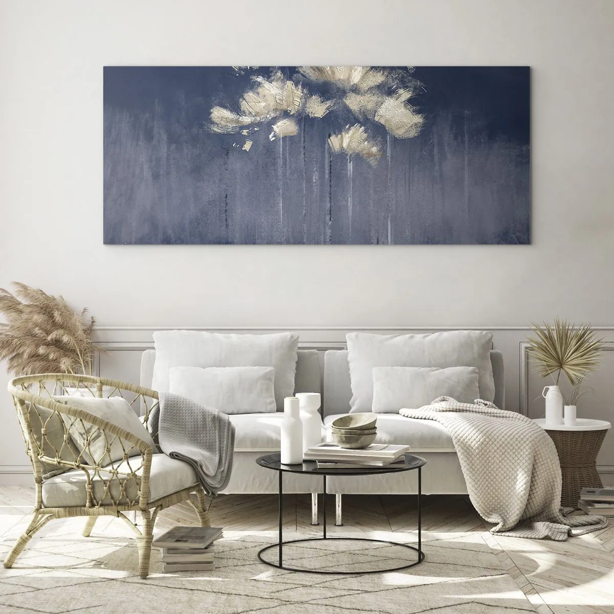 Impression sur verre - Image sur verre - Fleurs délicates sur fond bleu - 140x50cm - Comme des pétales au vent - Décoration murale moderne pour le salon et la chambre ARTTOR