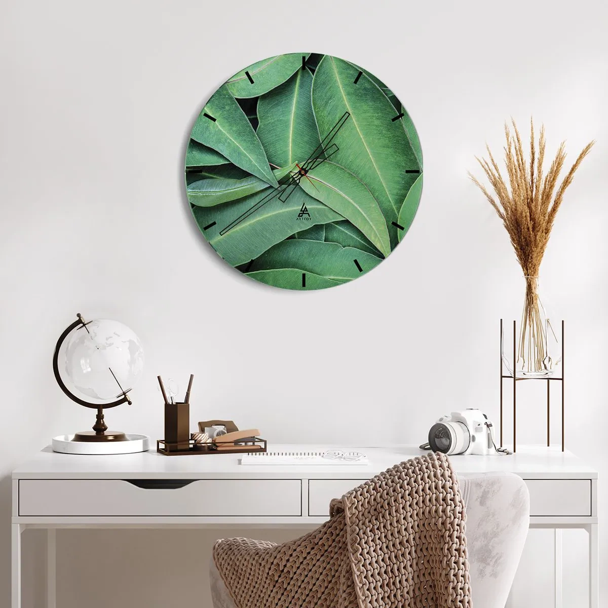 Horloge murale - Pendule murale - Feuilles vertes juteuses en macro - 30x30cm - Juteux et frais - Décoration murale moderne pour le salon, la cuisine et la chambre ARTTOR