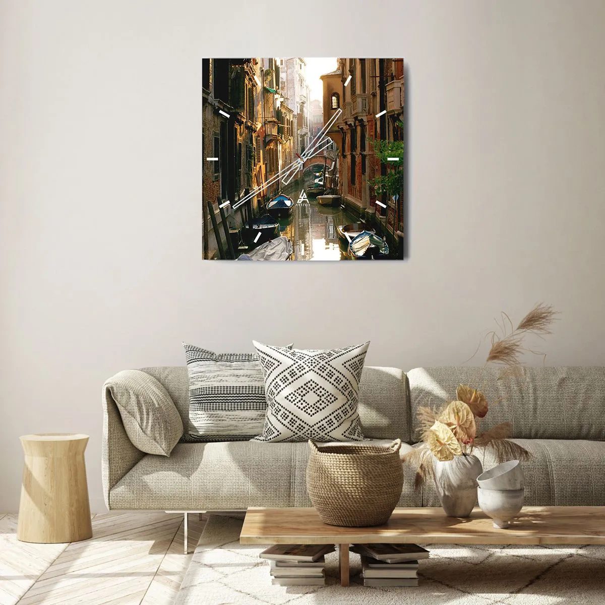 Horloge murale - Pendule murale - Un canal pittoresque à Venise avec des bateaux et un pont - 30x30cm - Dans une ruelle vénitienne - Décoration murale moderne pour le salon et la chambre ARTTOR