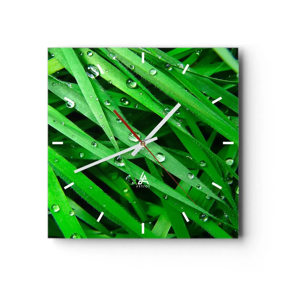 Horloge murale - Pendule murale - Gros plan de brins d'herbe verte avec des gouttes de rosée - 30x30cm - Jouez dans le vert - Décoration murale moderne pour le salon et la chambre ARTTOR