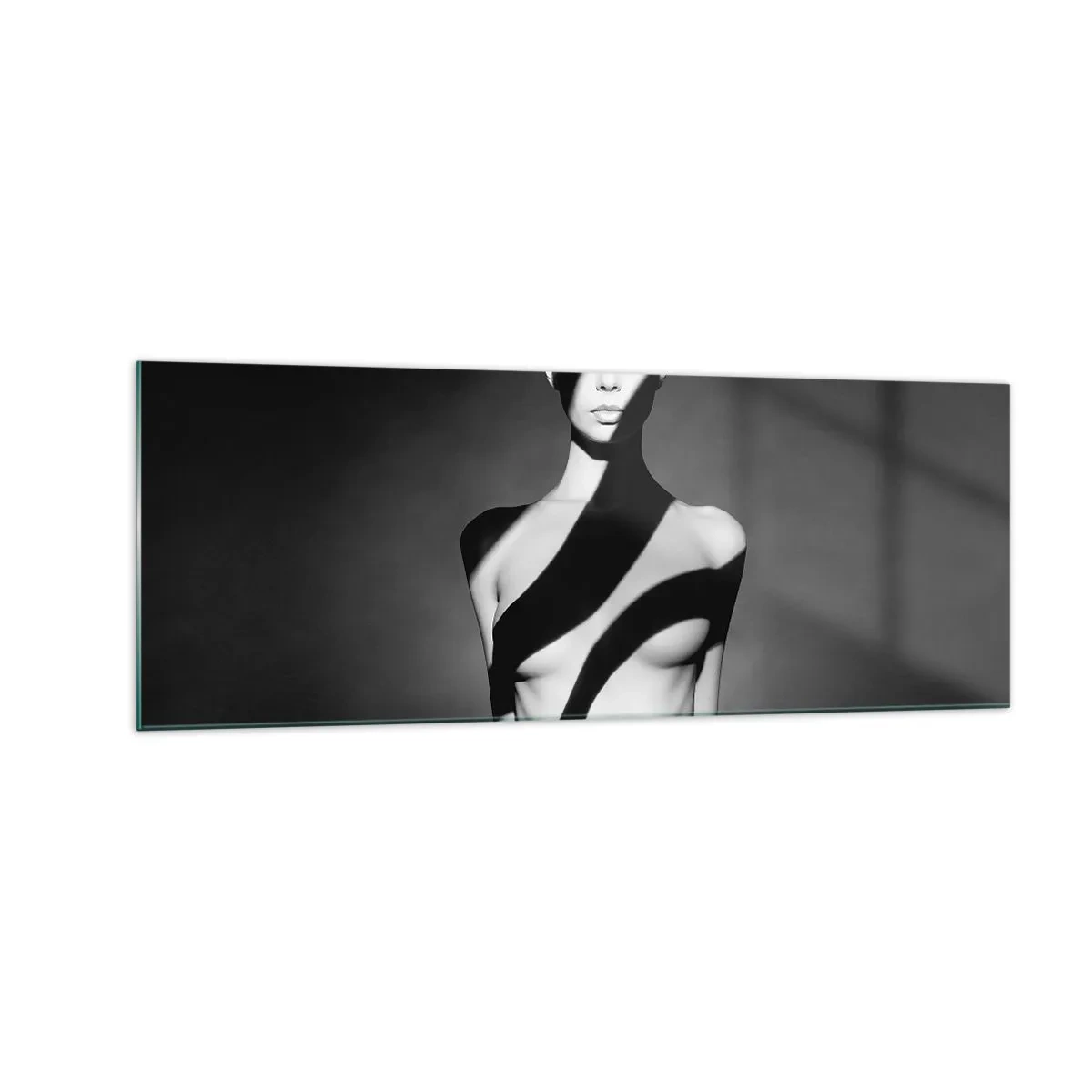 Impression sur verre - Image sur verre - Portrait noir et blanc d'une femme dans l'ombre et la lumière - 140x50cm - Dans la brillance et l'ombre - Décoration murale moderne pour le salon et la chambre ARTTOR