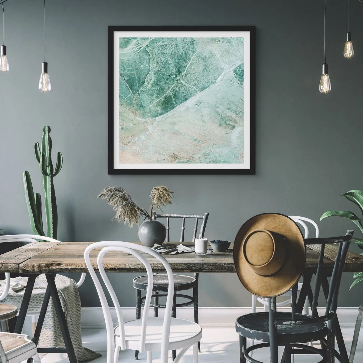 Affiche dans un cadre noir - Poster - La noble froideur de la pierre - 30x30 cm