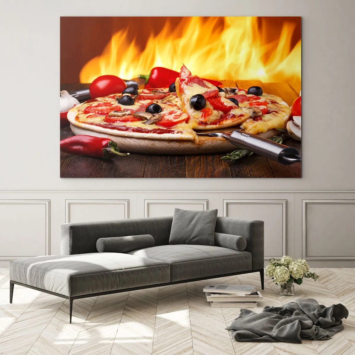 Impression sur verre - Image sur verre - Pizza aux olives sur fond de flammes - 70x50cm - From Italy with love - Décoration murale moderne pour le salon et la chambre ARTTOR
