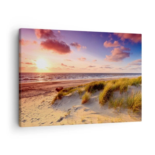 Impression sur toile - Image sur toile - Une plage herbeuse et un coucher de soleil sur une mer calme - 70x50cm - L'air sent déjà l'été - Décoration murale moderne pour le salon et la chambre ARTTOR