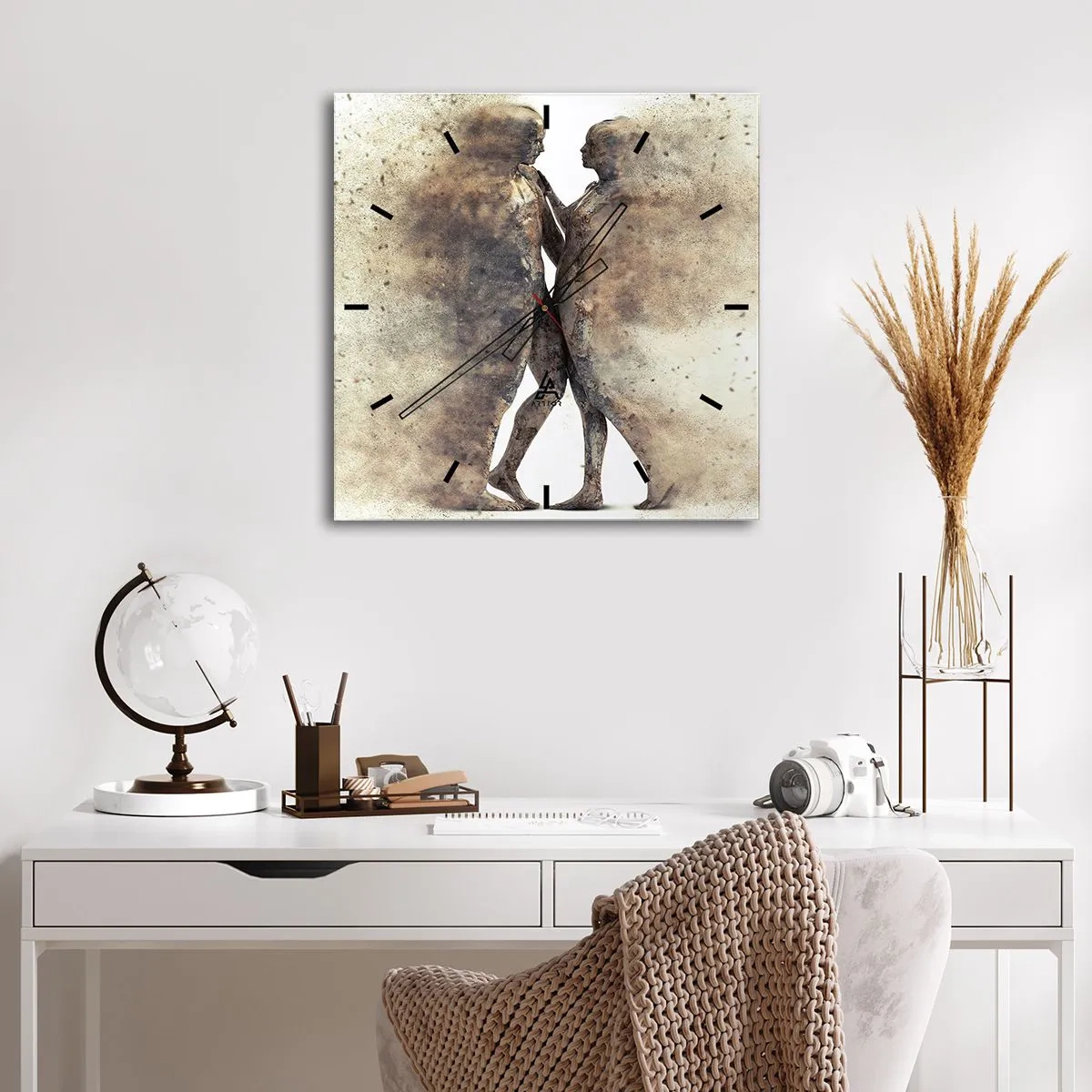 Horloge murale - Pendule murale - Un duo abstrait de silhouettes aux tons sable - 30x30cm - Ils sont sortis de la poussière pour aimer - Décoration murale moderne pour le salon et la chambre ARTTOR