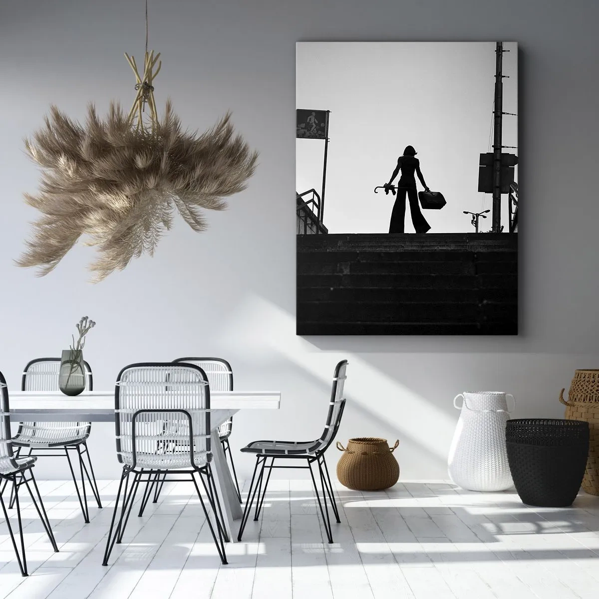 Impression sur toile - Image sur toile - Une figure de femme dans les escaliers en noir et blanc avec une atmosphère dynamique - 50x70cm - Pèlerinage urbain - Décoration murale moderne pour le salon et la chambre ARTTOR
