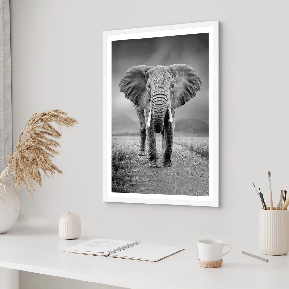 Affiche dans un cadre blanc - Poster - Les hôtes vous saluent - 61x91 cm