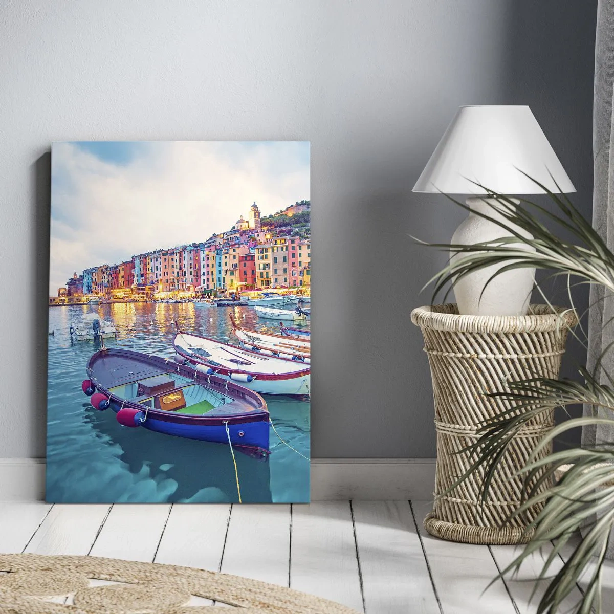 Impression sur toile - Image sur toile - Une ville portuaire colorée avec des bateaux dans le port - 80x120cm - Soirée colorée au port - Décoration murale moderne pour le salon et la chambre ARTTOR