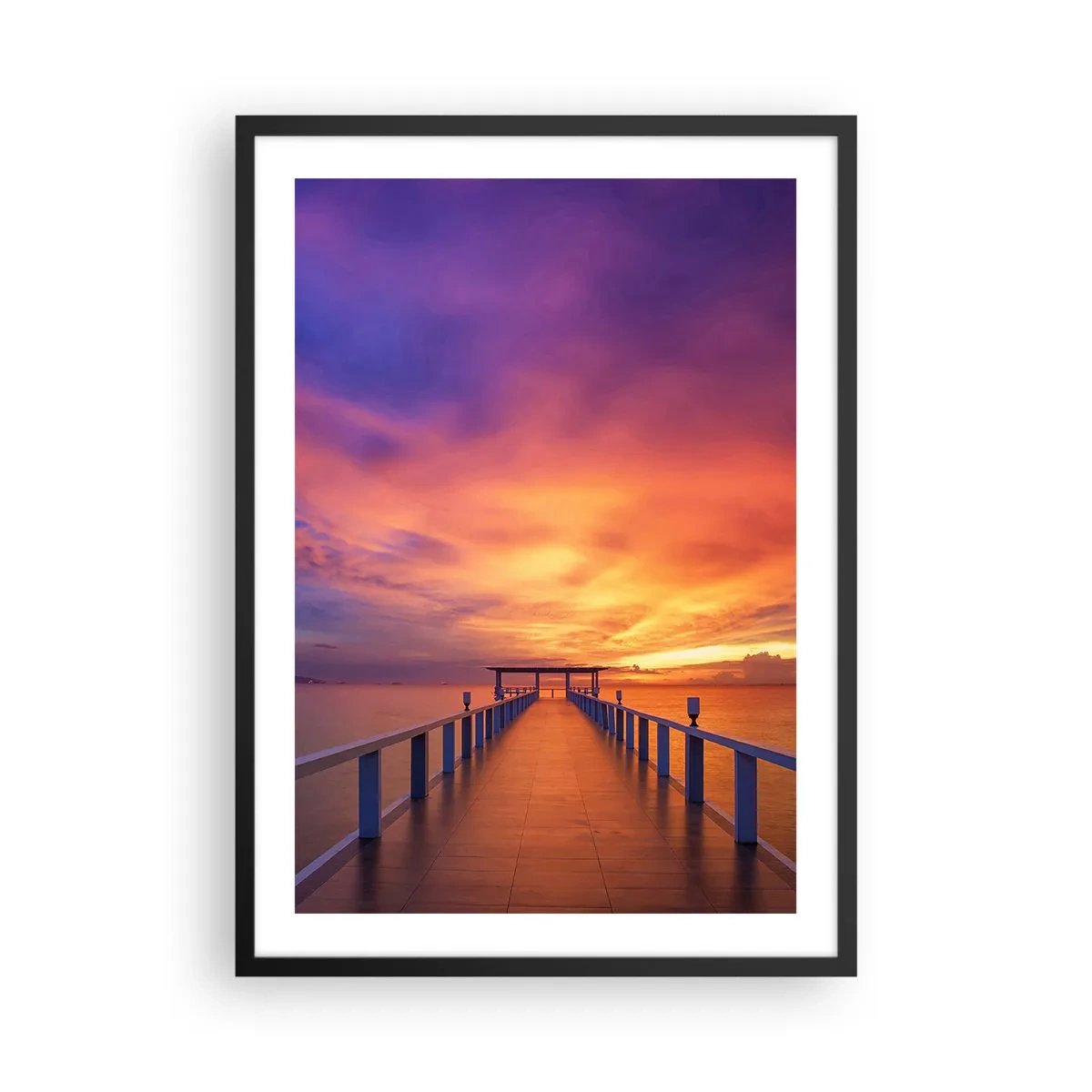 Affiche dans un cadre noir - Poster - La jetée avec en toile de fond un coucher de soleil spectaculaire - 50x70cm - Sans fin - Décoration murale moderne pour le salon et la chambre ARTTOR