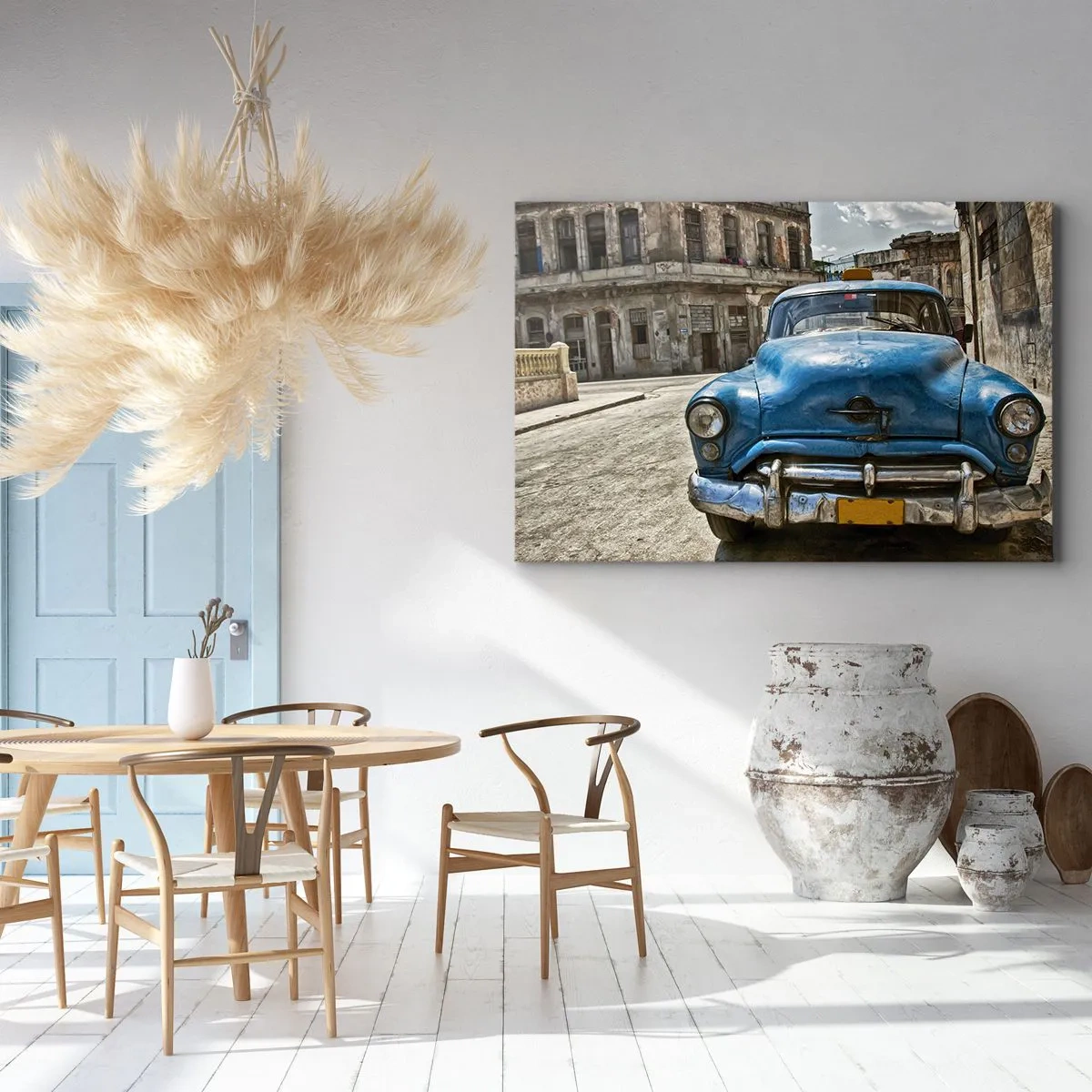 Impression sur toile - Image sur toile - Une vieille voiture bleue dans la rue dans un style rétro - 70x50cm - L'ancien est beau - Décoration murale moderne pour le salon et la chambre ARTTOR
